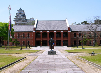 姫路市立美術館