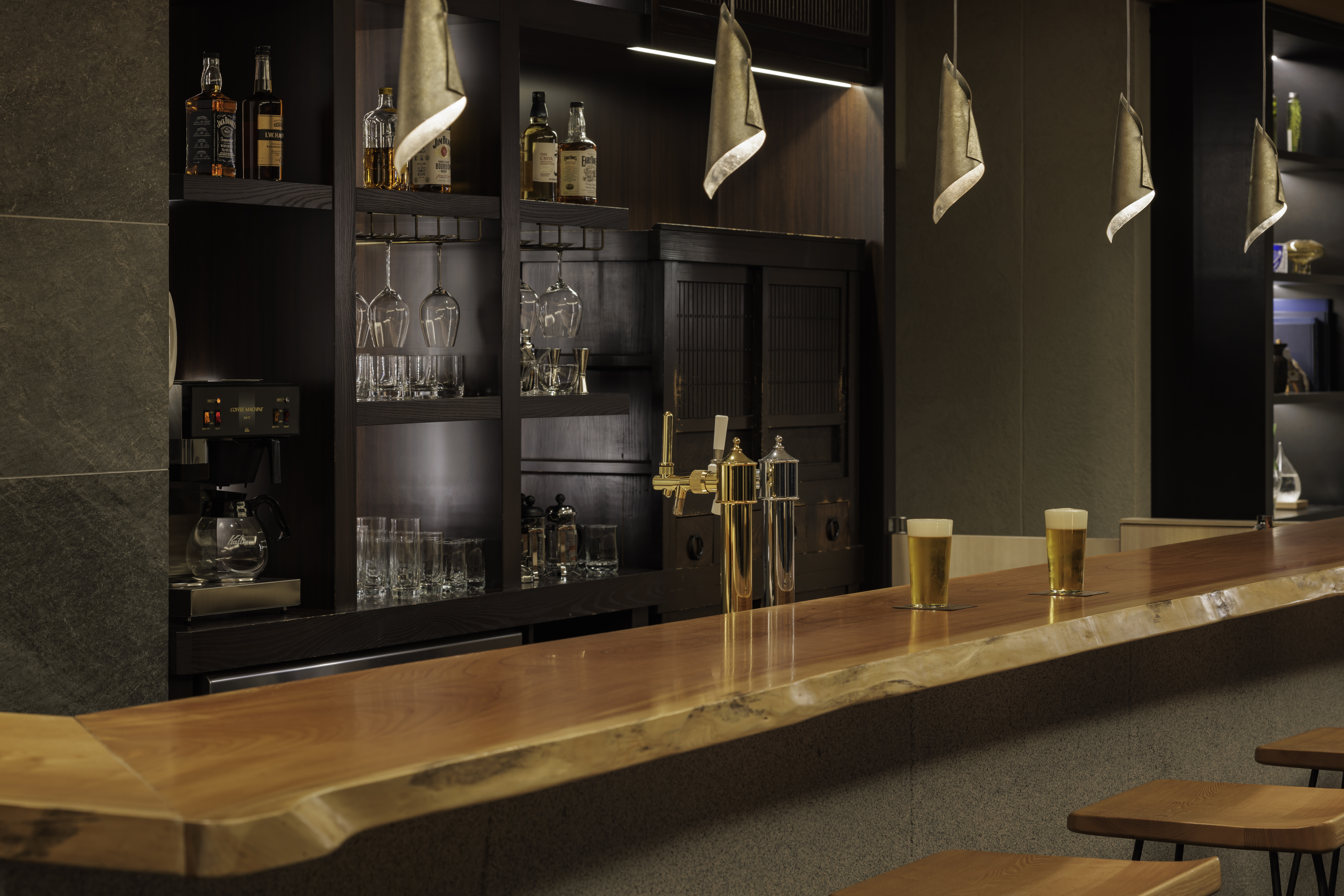 Barの画像