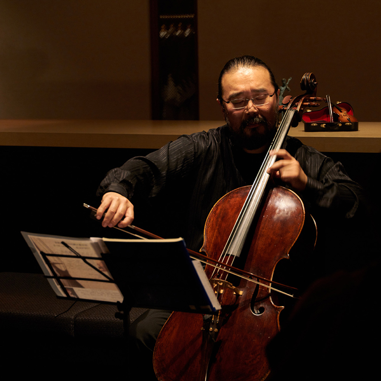 2023年12月10日・11日の２日間は、大阪フィルハーモニー交響楽団チェロトップ奏者　近藤浩志さんをお招きしてチェロコンサートを開催します。